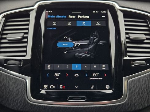 Used 2024 Volvo XC90 B6 Plus w/ Protection Package Premier image 28