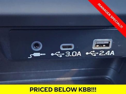 Used 2024 Subaru Crosstrek 2.0i Premium image 10
