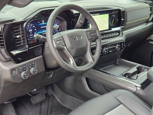 Used 2025 Chevrolet Silverado 2500 ZR2 AWD/4WD image 10