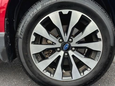 Used 2017 Subaru Outback 2.5i Limited image 12