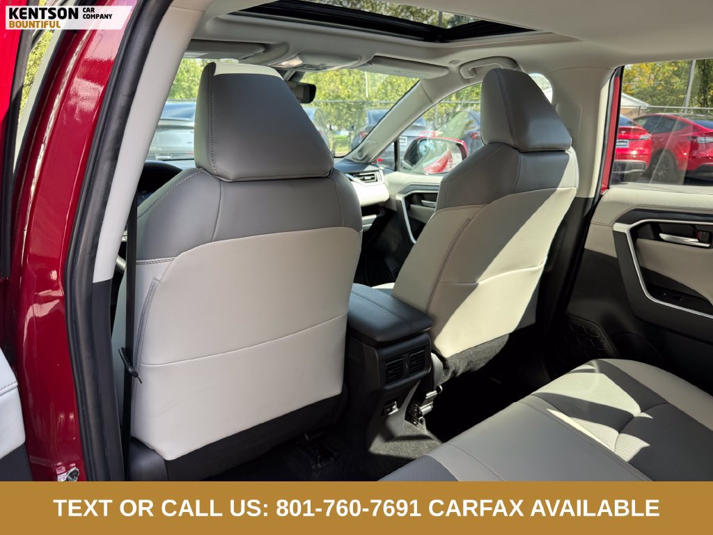 Used 2023 Toyota RAV4 Limited AWD/4WD image 29