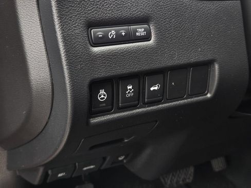 Used 2017 Nissan Murano Platinum w/ Platinum Technology Package FWD image 19