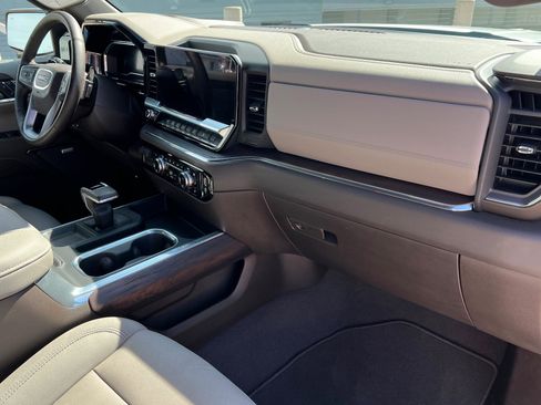 Used 2024 GMC Sierra 1500 SLT w/ SLT Premium Package image 24
