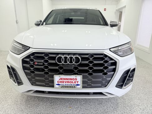 Used 2022 Audi SQ5 Premium Plus w/ Premium Plus Package image 2