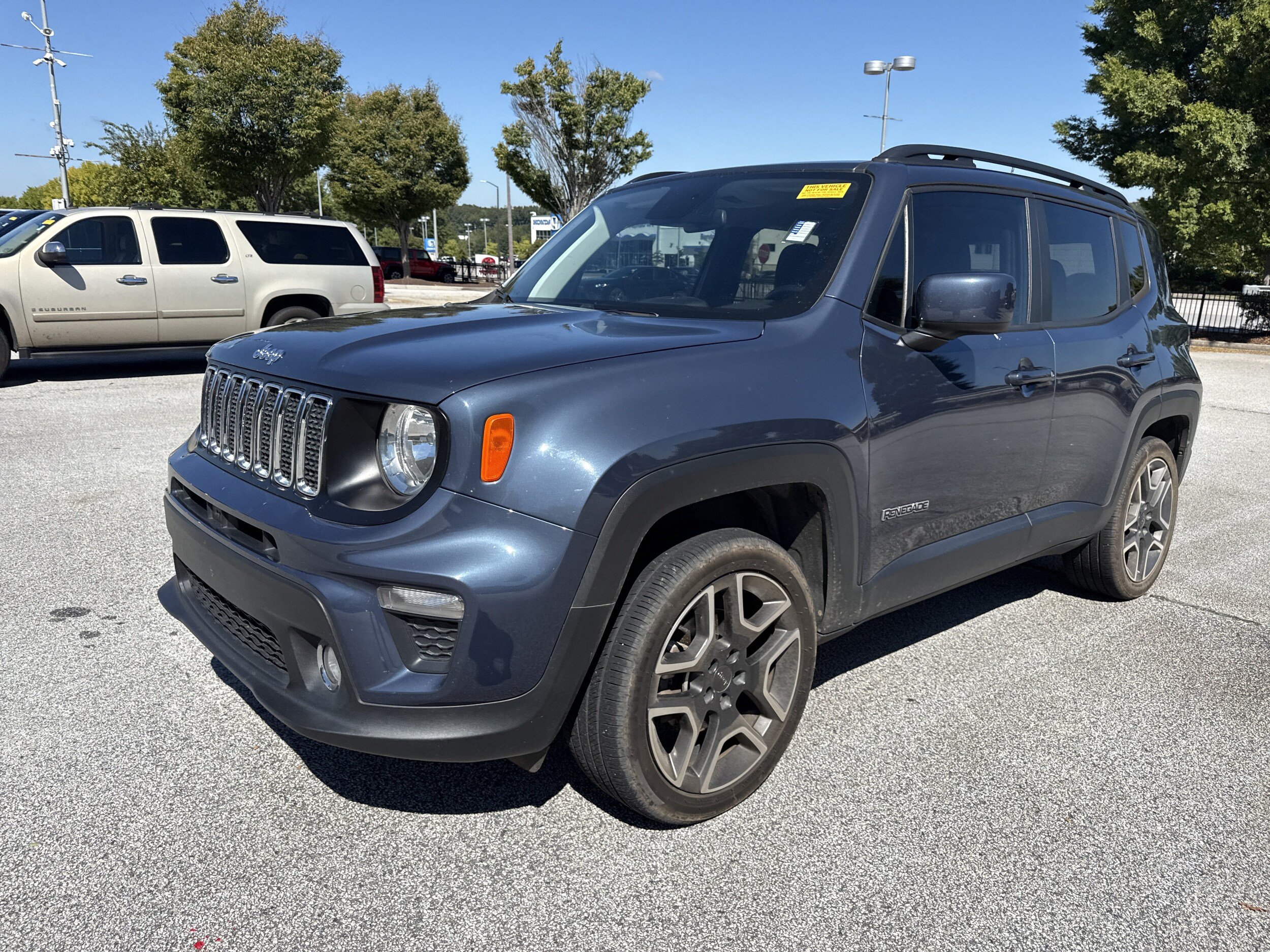 Used 2020 Jeep Renegade Latitude w/ Cold Weather Group AWD/4WD image 1