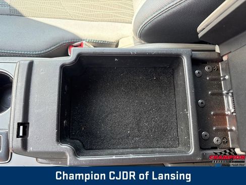 Used 2013 Chevrolet Traverse LS AWD/4WD image 28