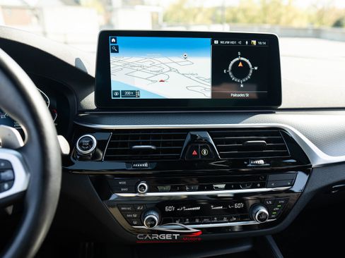 Used 2022 BMW 540i xDrive w/ M Sport Package image 23