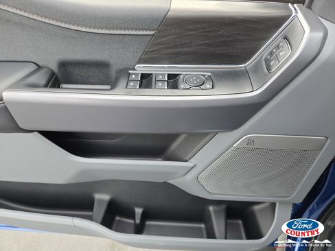 New 2025 Ford F150 Lariat w/ Equipment Group 501A Mid image 9