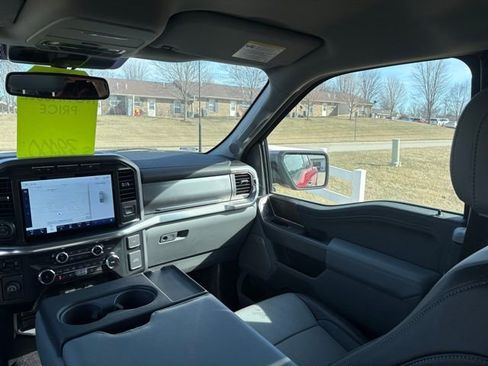 Used 2022 Ford F150 Lariat RWD image 29