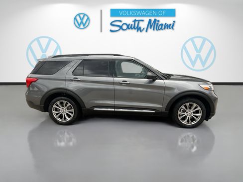 Used 2021 Ford Explorer XLT w/ Equipment Group 202A RWD image 8