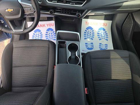 Certified 2025 Chevrolet Equinox LT w/ Safety and Technology Package image 17