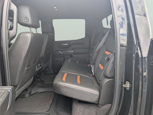 Used 2021 GMC Sierra 1500 AT4 w/ AT4 Value Package AWD/4WD image 30