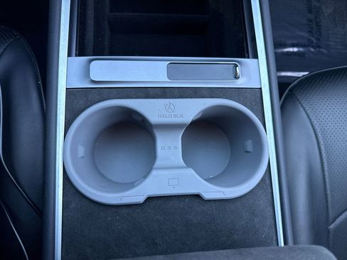 Used 2023 Tesla Model 3 Standard Range image 29