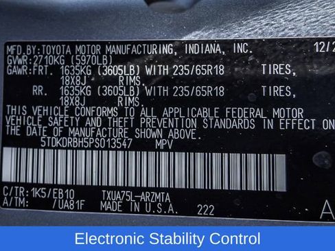Used 2023 Toyota Highlander XLE AWD/4WD image 35