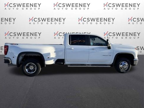 Used 2024 Chevrolet Silverado 3500 LT w/ Convenience Package image 6