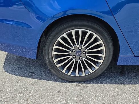 Used 2018 Ford Fusion Titanium FWD image 5