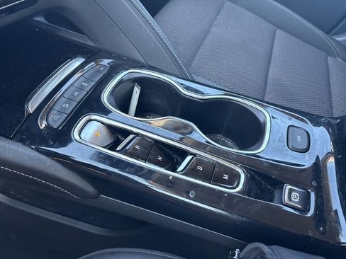 Used 2023 Buick Envision Preferred image 22