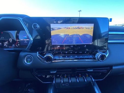 New 2025 GMC Canyon Elevation w/ Convenience Package image 16