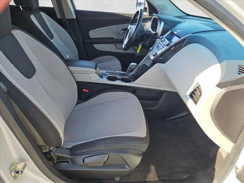 Used 2011 Chevrolet Equinox LT image 19