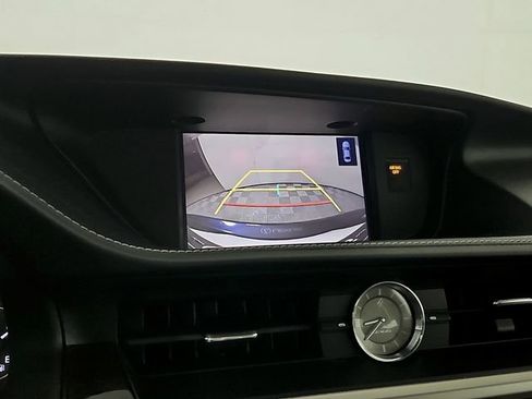 Used 2018 Lexus ES 350 w/ Luxury Package w/Wood Trim FWD image 19