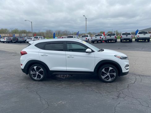 Used 2016 Hyundai Tucson Sport FWD image 6