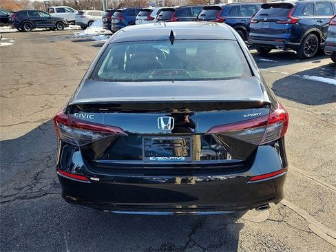Used 2025 Honda Civic Sport image 5