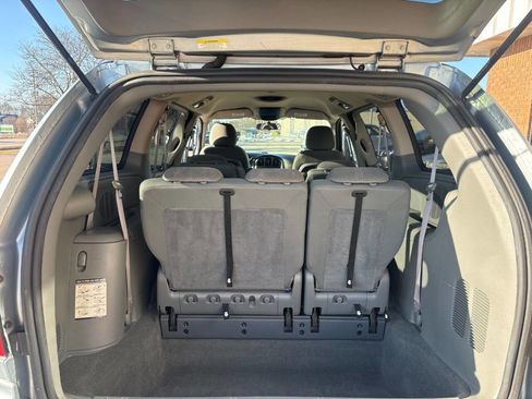 Used 2005 Dodge Grand Caravan SXT image 35