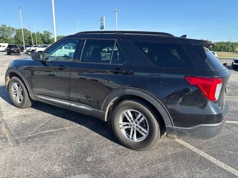 Used 2022 Ford Explorer XLT RWD image 4