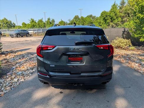 Used 2020 GMC Terrain SLT w/ Preferred Package FWD image 4