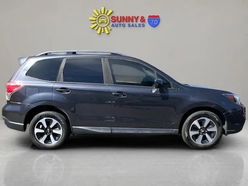Used 2018 Subaru Forester 2.5i Premium w/ All-Weather Package AWD/4WD image 9