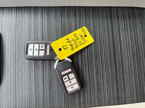 Used 2017 Honda Pilot EX image 38