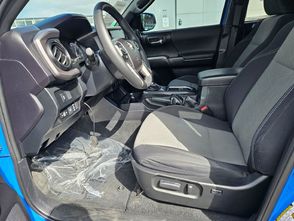 Used 2021 Toyota Tacoma 4x4 Double Cab image 23