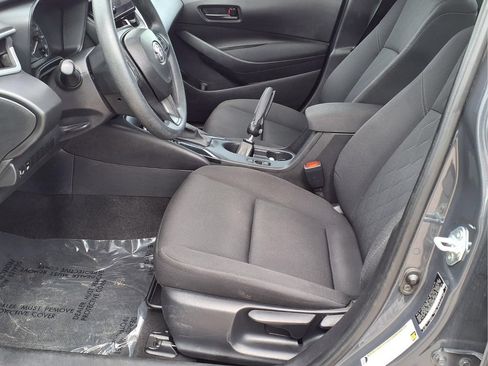 Used 2024 Toyota Corolla LE FWD image 12