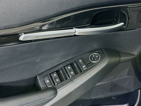 Used 2024 Kia Seltos S FWD image 14