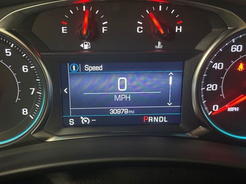 Certified 2023 Chevrolet Equinox RS w/ LPO, Floor Liner Package image 3