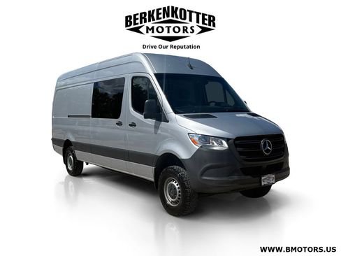 Used 2019 Mercedes-Benz Sprinter 2500 image 1