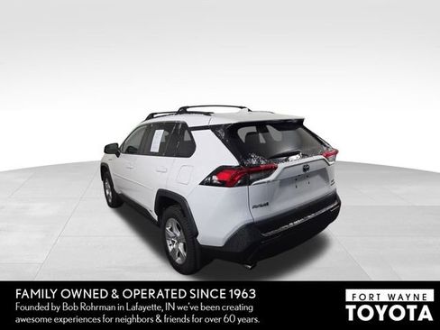Used 2020 Toyota RAV4 XLE w/ All Weather Liner Package image 9