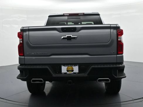 Used 2024 Chevrolet Silverado 1500 LT Trail Boss w/ Convenience Package II AWD/4WD image 7