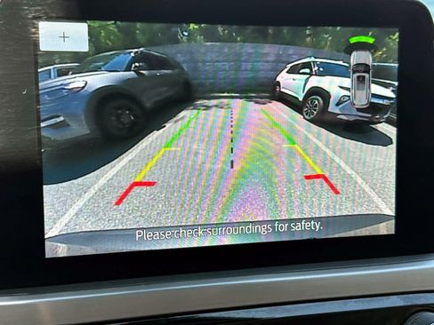 Used 2022 Ford Escape Titanium image 25