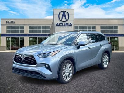Used 2021 Toyota Highlander Limited