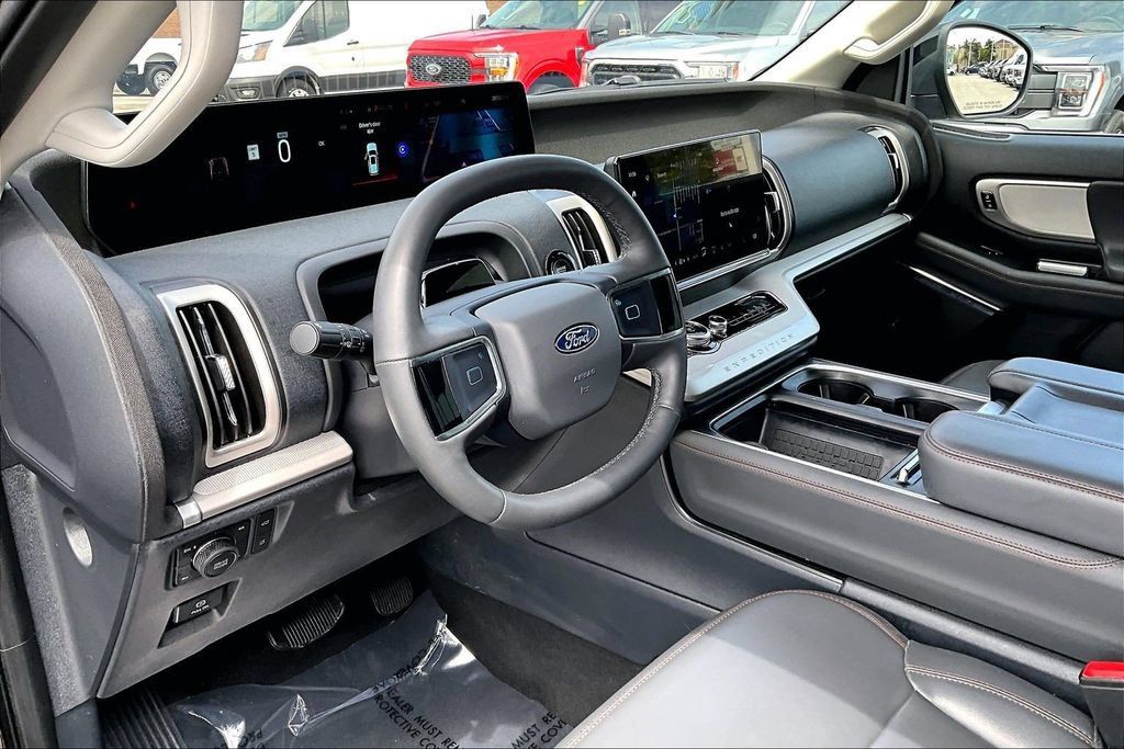 Certified 2025 Ford Expedition Max Active AWD/4WD image 13