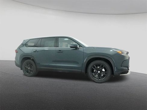 New 2026 Toyota Grand Highlander AWD Hybrid image 28