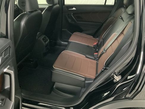 Used 2024 Volkswagen Tiguan SEL R-Line AWD/4WD image 21