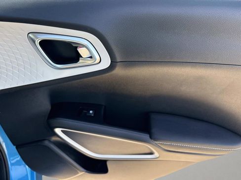 Used 2023 Kia Soul GT-Line image 15