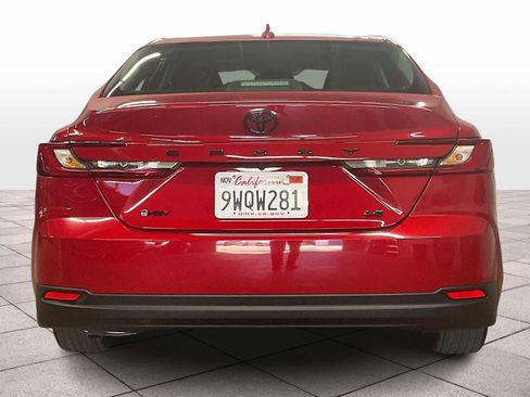 Used 2026 Toyota Camry LE w/ Convenience Package image 7