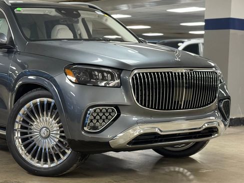 New 2026 Mercedes-Benz Maybach GLS 600 4MATIC image 3
