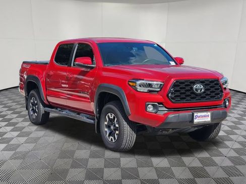 Used 2022 Toyota Tacoma TRD Off-Road AWD/4WD image 3