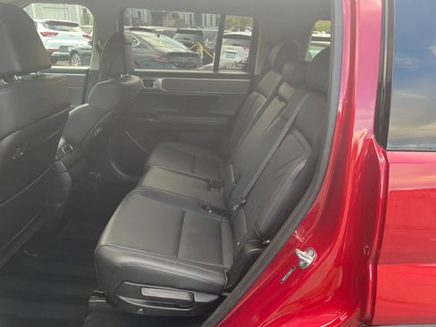 Used 2025 Hyundai Santa Fe SEL image 24