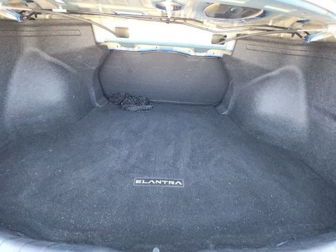 Used 2022 Hyundai Elantra SEL w/ Cargo Package FWD image 7