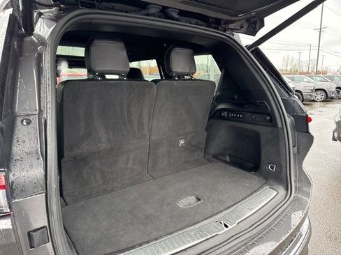 Used 2022 Jeep Grand Cherokee L Overland w/ Luxury Tech Group IV image 19